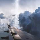 Aus einem Flugzeug sichtbarer Blitz